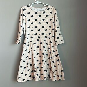 Girls Cat Dress Medium 10/12 City Streets
Pre-owned, great condition